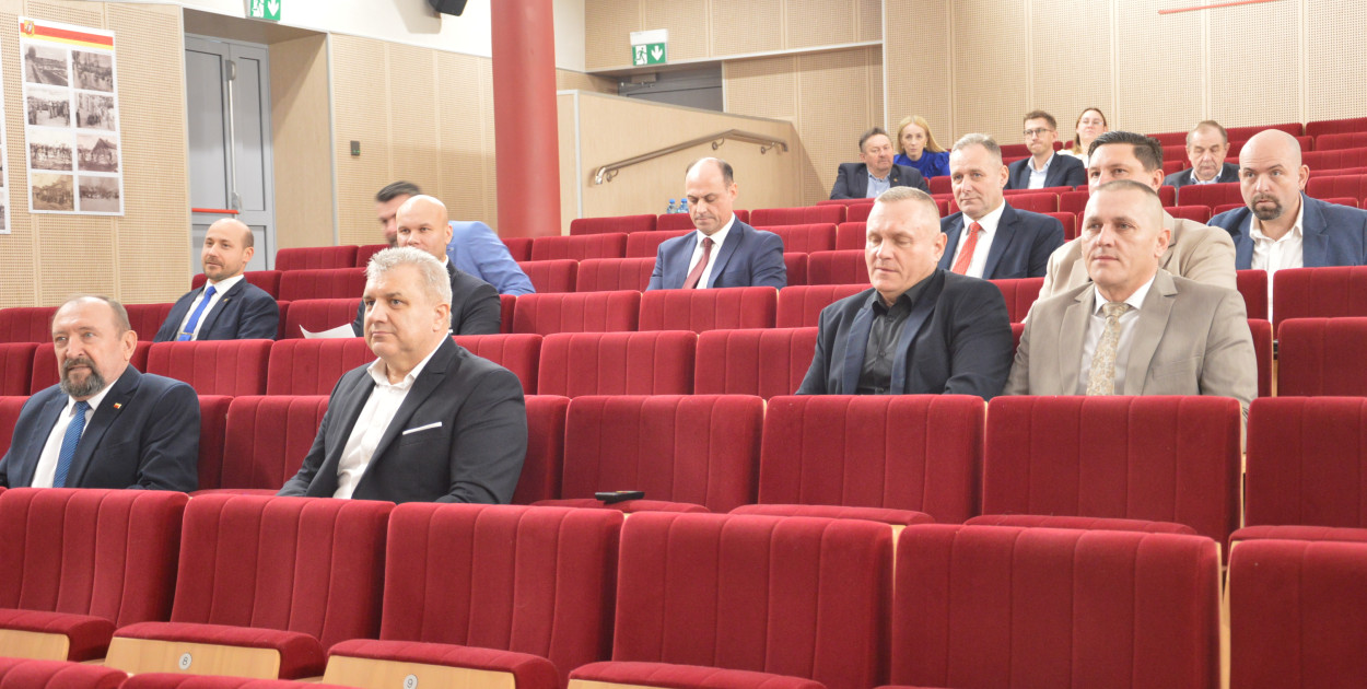 Obrady sesji miejskiej