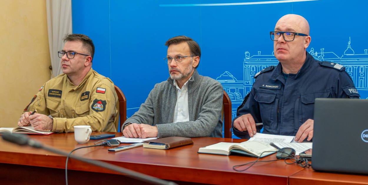 Gołoledź: Podlaskie służby pozostają w pełnej gotowości