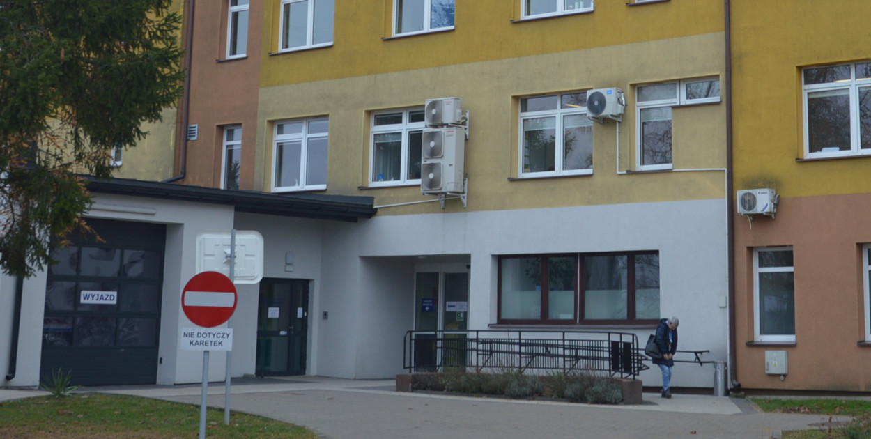 Kolejne kłopoty szpitala. Tym razem z wynagrodzeniami