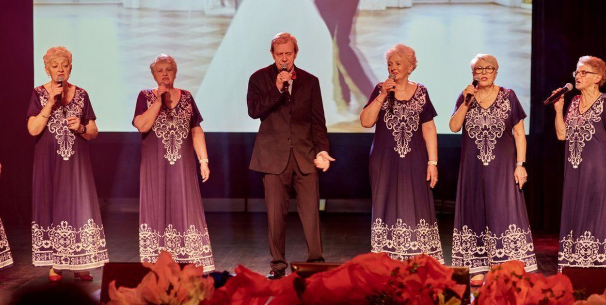 „Zapach bzu i tuberozy” – muzyczne święto kobiet w KOKiS