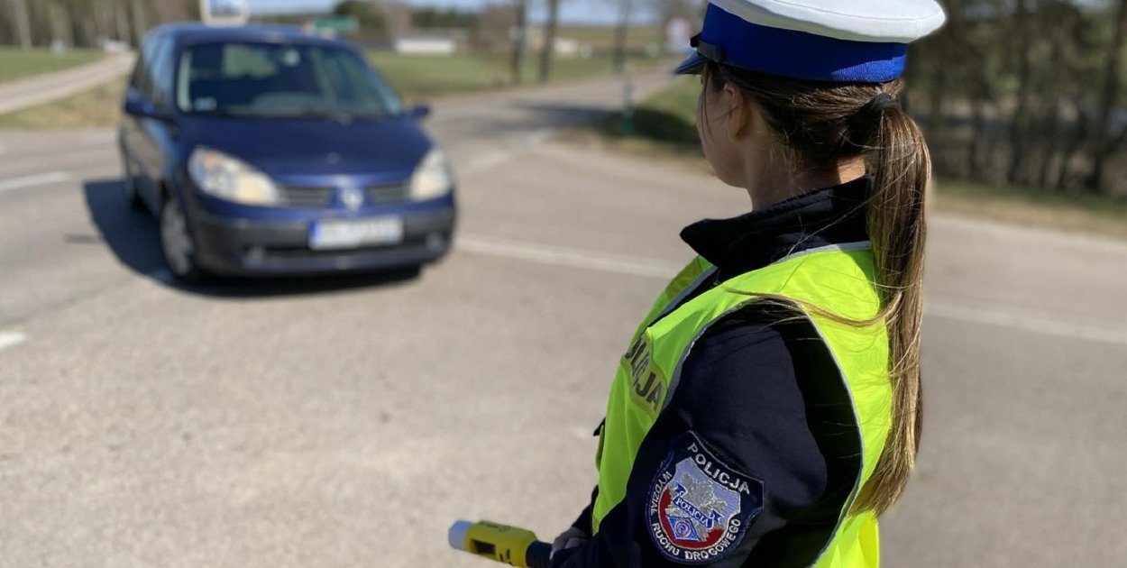 Dwóch kierowców wsiadło za kółko na podwójnym gazie