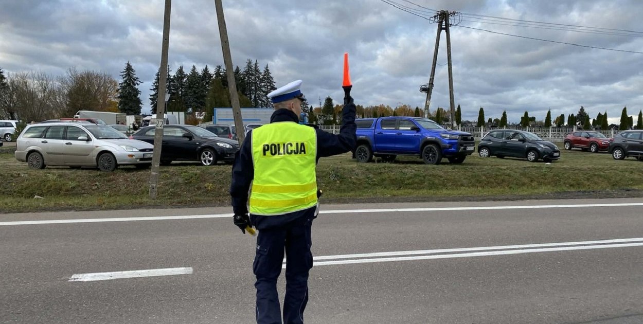 Kierowca uciekał przed policjantami, bo był pijany