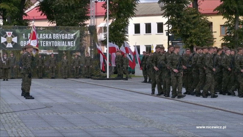 Przysięga wojskowa żołnierzy Wojsk Obrony Terytorialnej w Kolnie